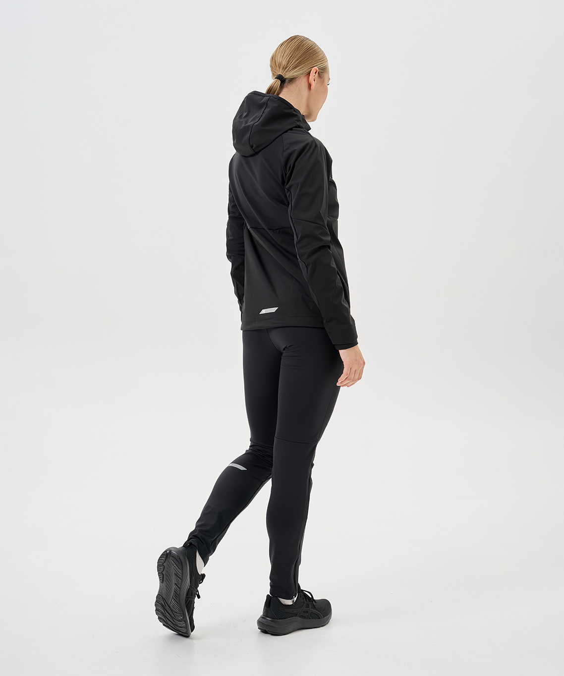 Тренировочная куртка Nordski PRO TOUR HOOD Black W