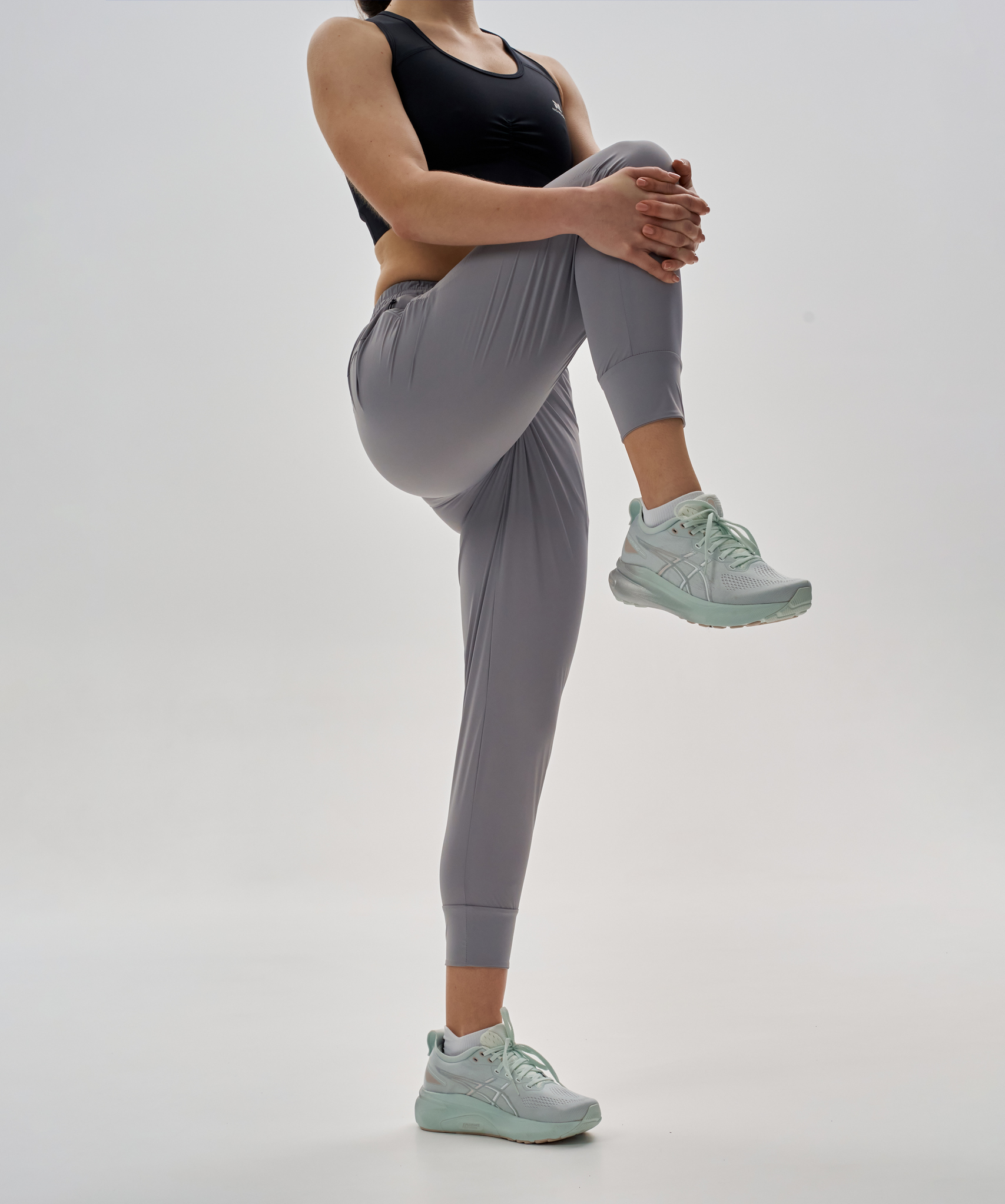 Брюки беговые Pro Light Grey W
